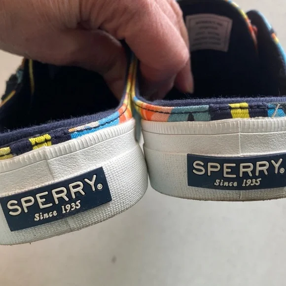 NWOT Sperry Tropical Print Canvas Sneakers - Picture 6 of 6